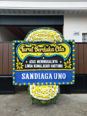 Papan Bunga Duka di Gunung Ibul